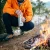 esbit-classic-isolierflasche-edelstahl-isoml-am-lagerfeuer.webp