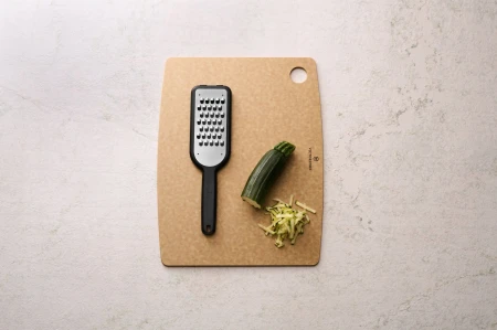 Victorinox-7-6081-3-tarka-gruboziarnista-z-oslona-elementow-tnacych-Waga-produktu-z-opakowaniem-jednostkowym-0-89-kg.jpeg
