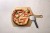 Victorinox-7-6099-3-noz-do-pizzy-z-obrotowym-ostrzem-radelko-Marka-Victorinox.jpeg