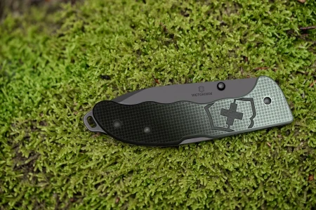 Victorinox-0-9411-DS232-noz-Evoke-BS-Alox-klips-One-Hand-Liczba-ostrzy-1.jpeg