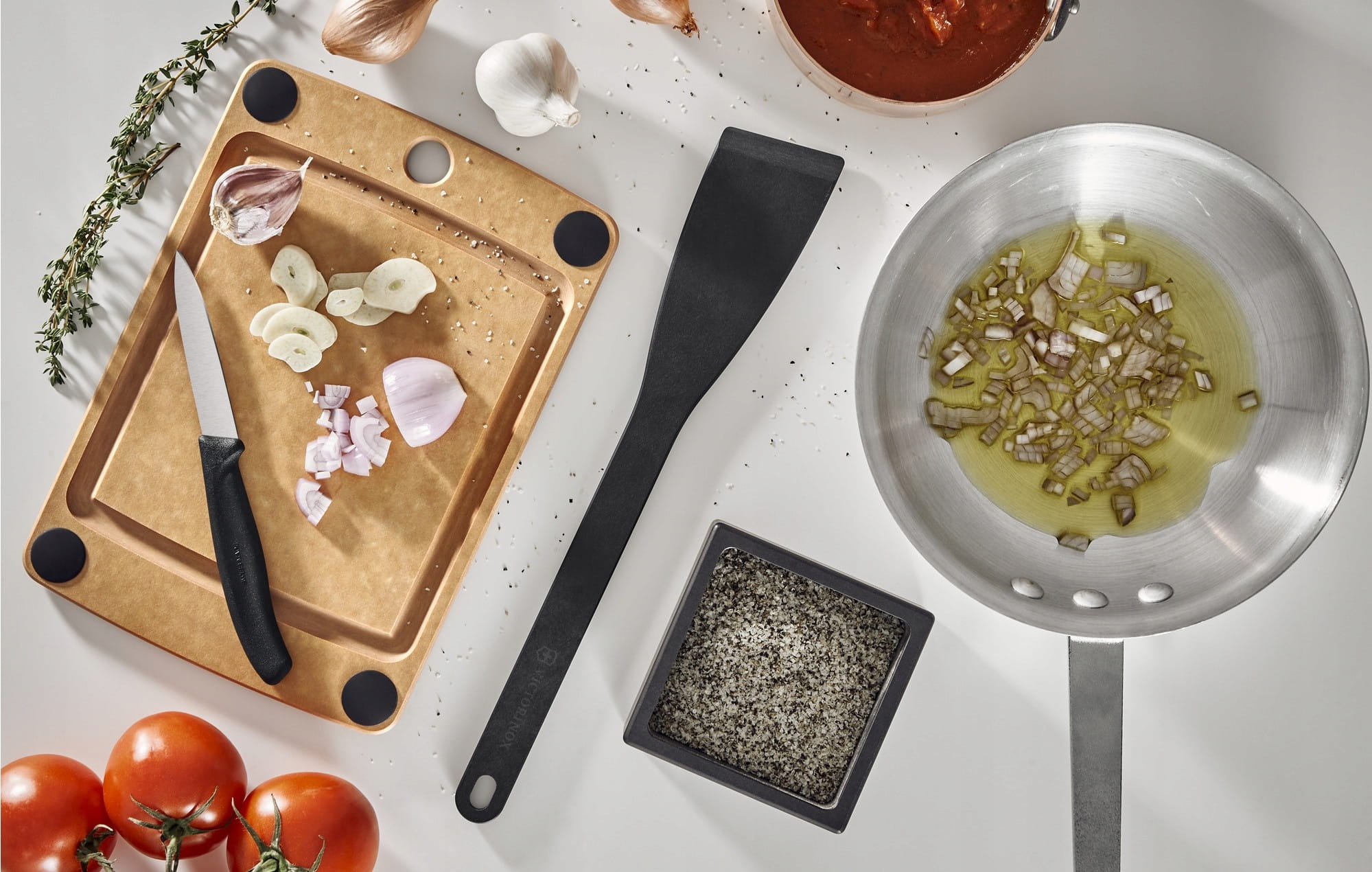 Victorinox-lopatka-7-6204-3-Epicurean-Marka-Victorinox.jpg