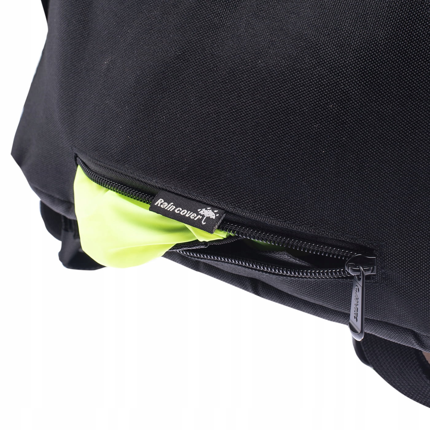 PLECAK-HI-TEC-TREK-TREKKINGOWY-25L-BLACK-TURYSTYCZNY-POKROWIEC-Cechy-dodatkowe-elementy-odblaskowe-gwizdek-bezpieczenstwa.jpeg